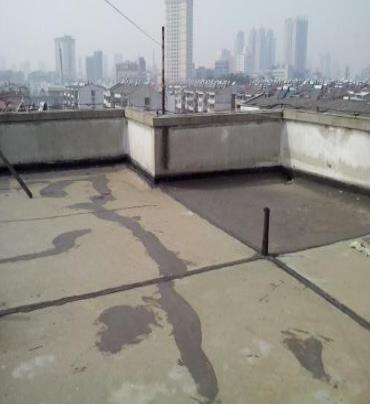 石首漏水维修 楼顶漏水是什么原因，楼顶漏水维修方法是什么?